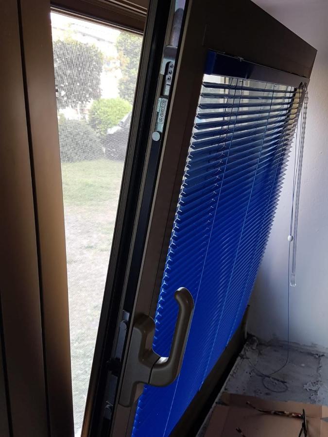 דירות ואדה Sole...Mare...E...Spiaggie Bianche! מראה חיצוני תמונה